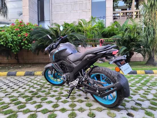 Yamaha FZ S Hybrid Showroom Near Chhatrapati Sambhajinagar
