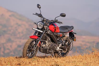 Yamaha XSR 155 Dealer near Beed Bypass Road Chhatrapati Sambhajinagar-